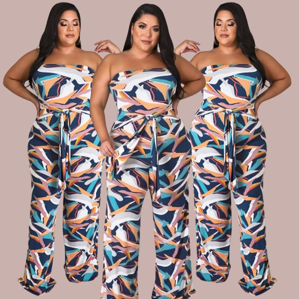 ✨NEW✨
 Plus Strapless Print Jumpsuit